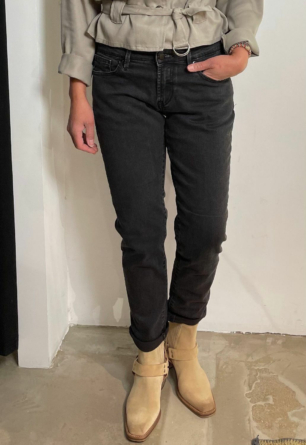 visie klok Civiel Denham dames jeans Monroe Bub zwart online kopen bij No Sense. MONROE-BUB |  Where jeans meet fashion