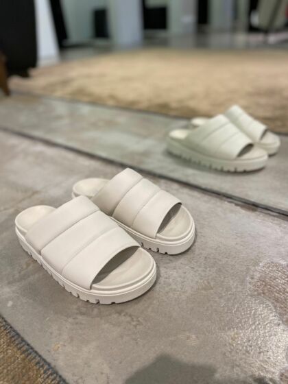 Toral slipper Nuna off white